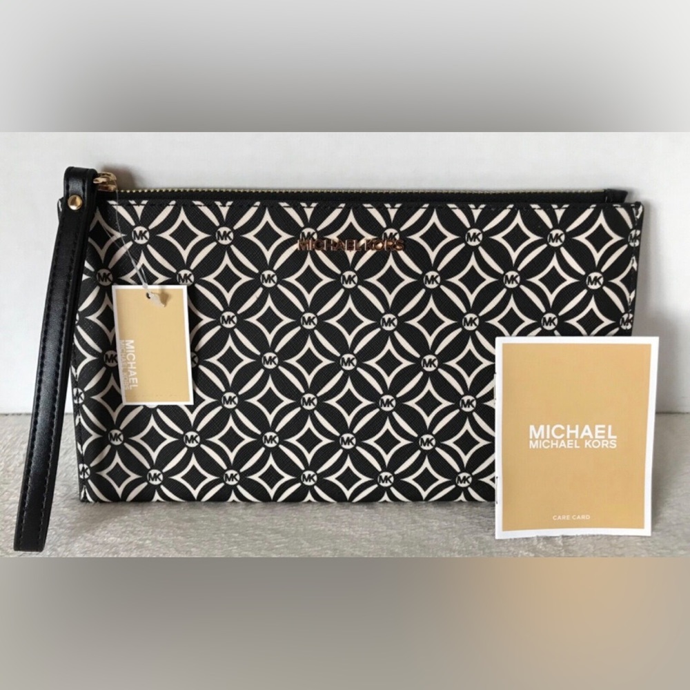 Michael Kors wristlet/clutch